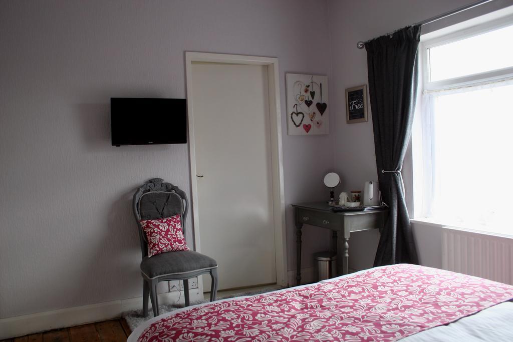 Mere Cottage B & B Alsager Room photo