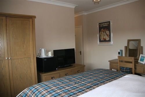 Mere Cottage B & B Alsager Exterior photo